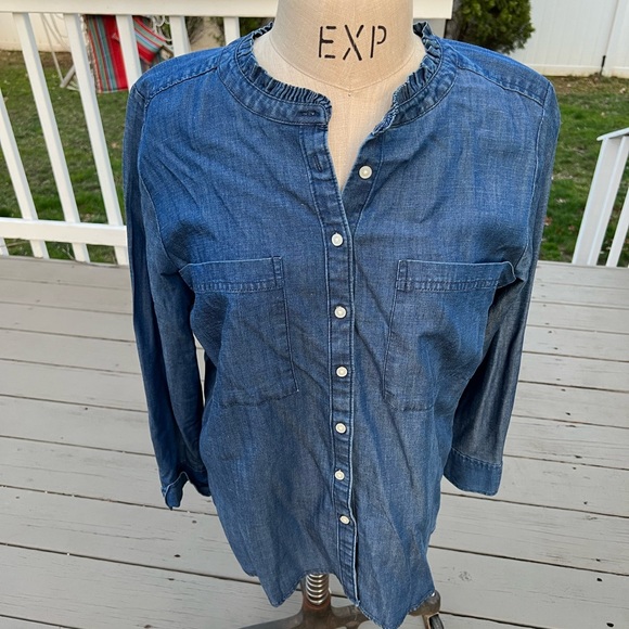 AT Loft Denim top - Picture 3 of 4